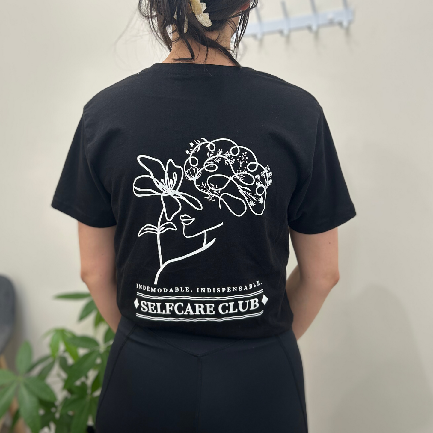Le T-Shirt « SELFCARE CLUB » Unisexe